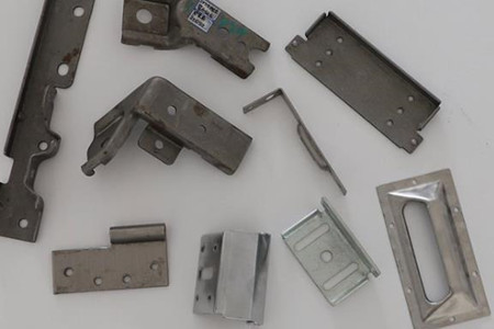 五金彈片的材質有哪些,使用壽命多長?