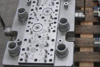 級(jí)進(jìn)模沖件排樣過(guò)程詳細(xì)步驟解析